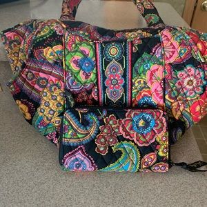 (SOLD) *LIKE NEW* Vera Bradley Bag & wallet